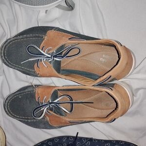 Clarks Two-Tone Navy and Tan Leather Boat Shoes